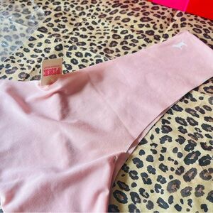 ¡NEW! VS PINK THONG